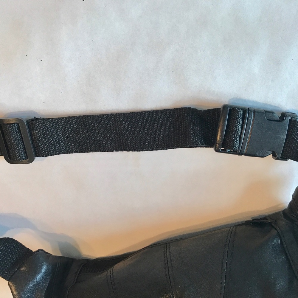 Black Fanny Pack - Picture 7 of 9